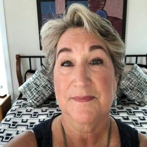 Meet your Posher, Deb